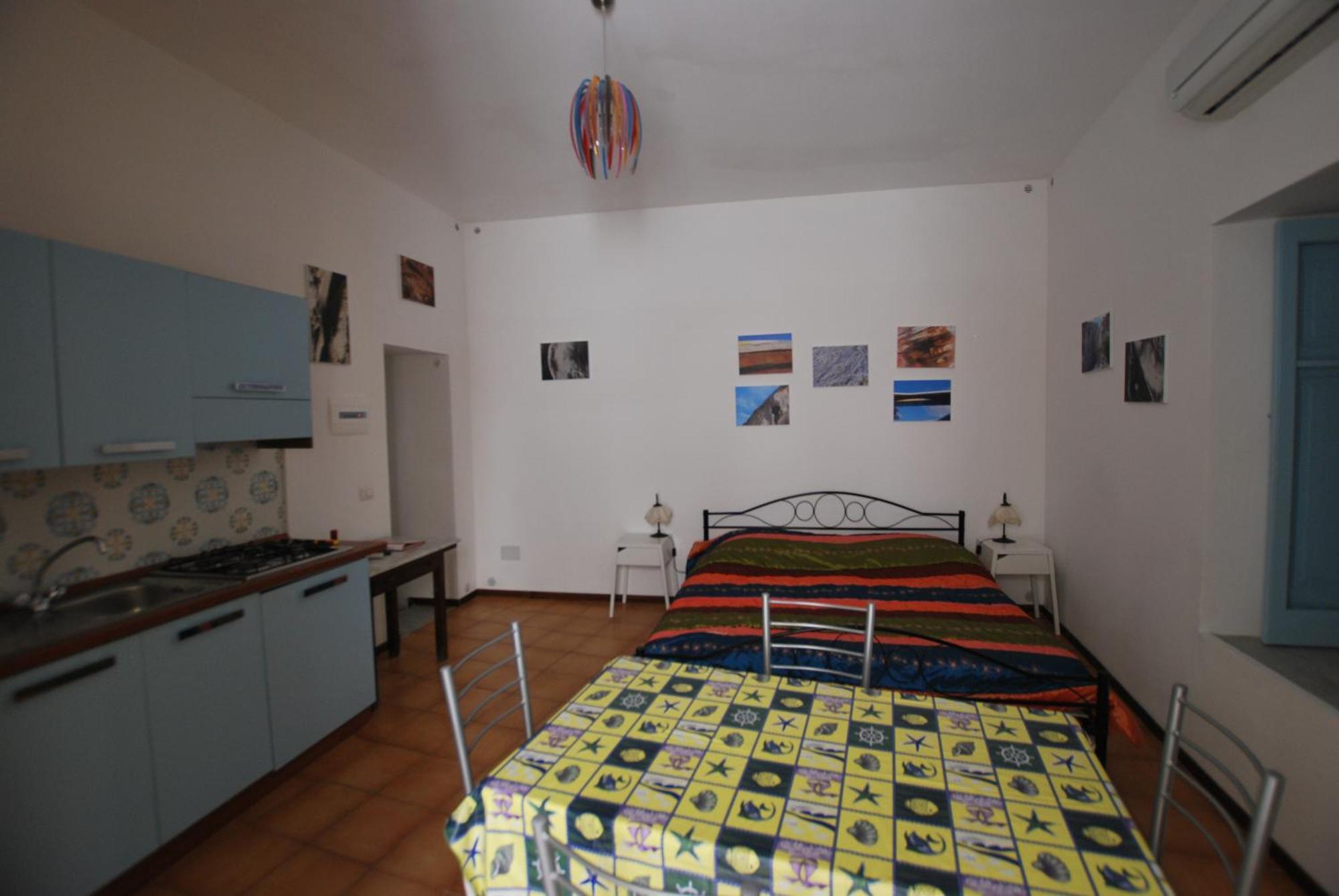 Vulcanoconsult Appartamenti Spiaggia Lípara Quarto foto