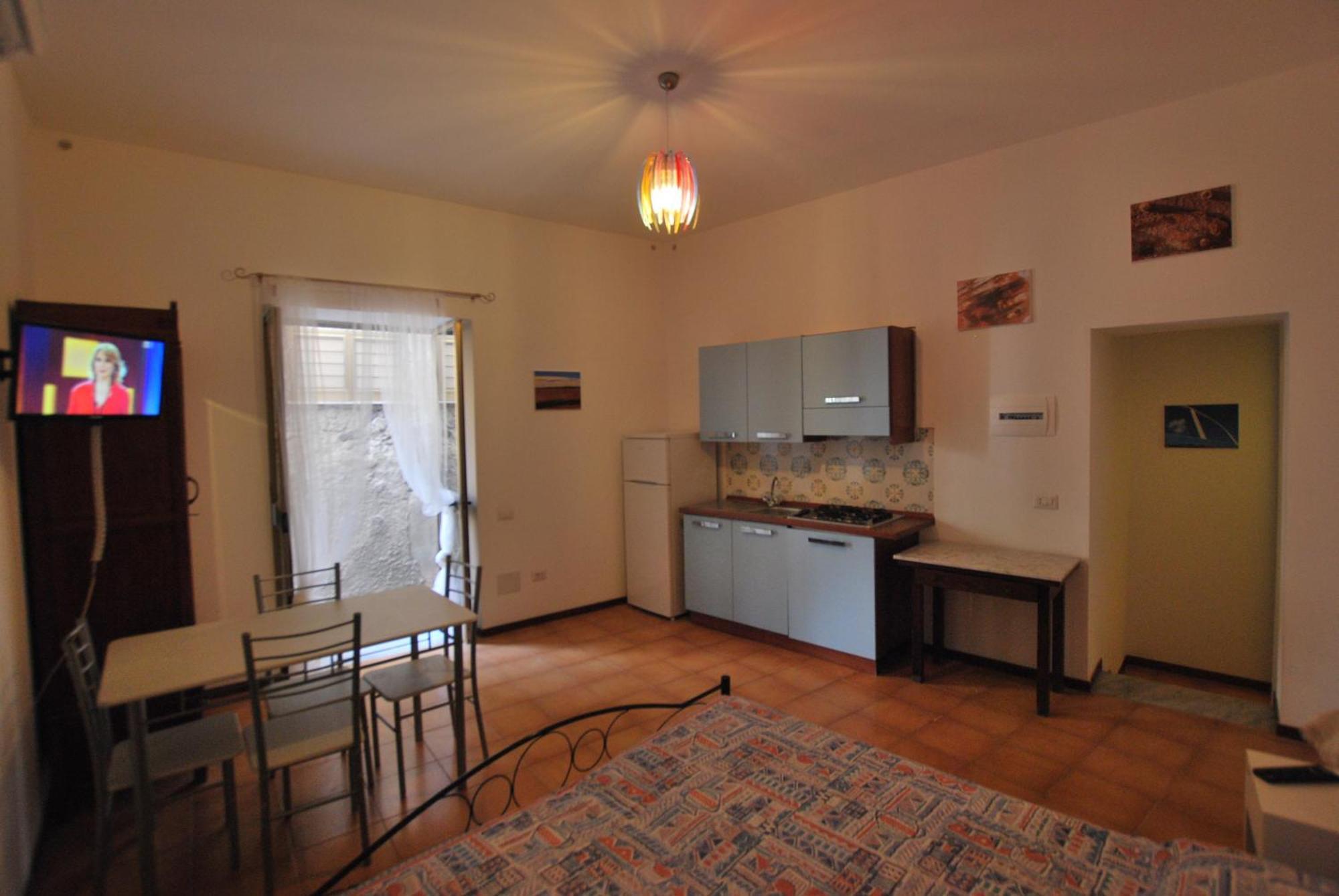 Vulcanoconsult Appartamenti Spiaggia Lípara Quarto foto