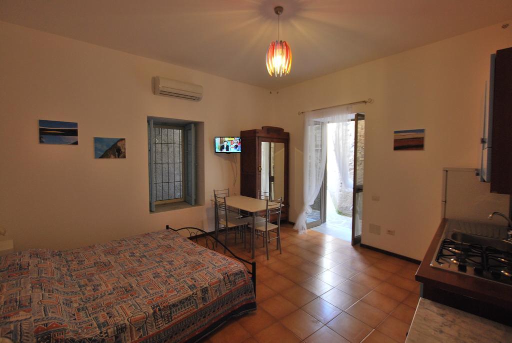 Vulcanoconsult Appartamenti Spiaggia Lípara Quarto foto